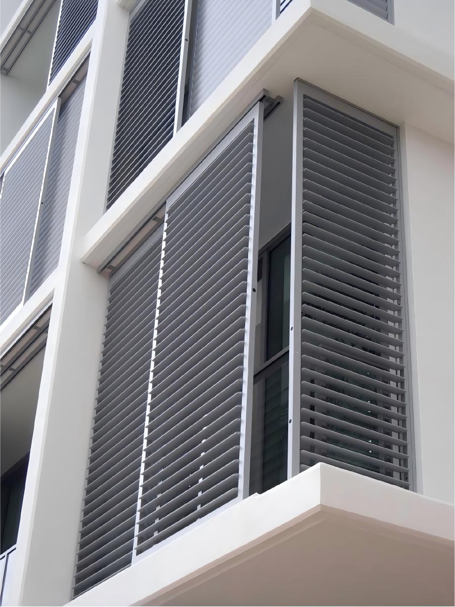 louvered door (10) louvered door (10)