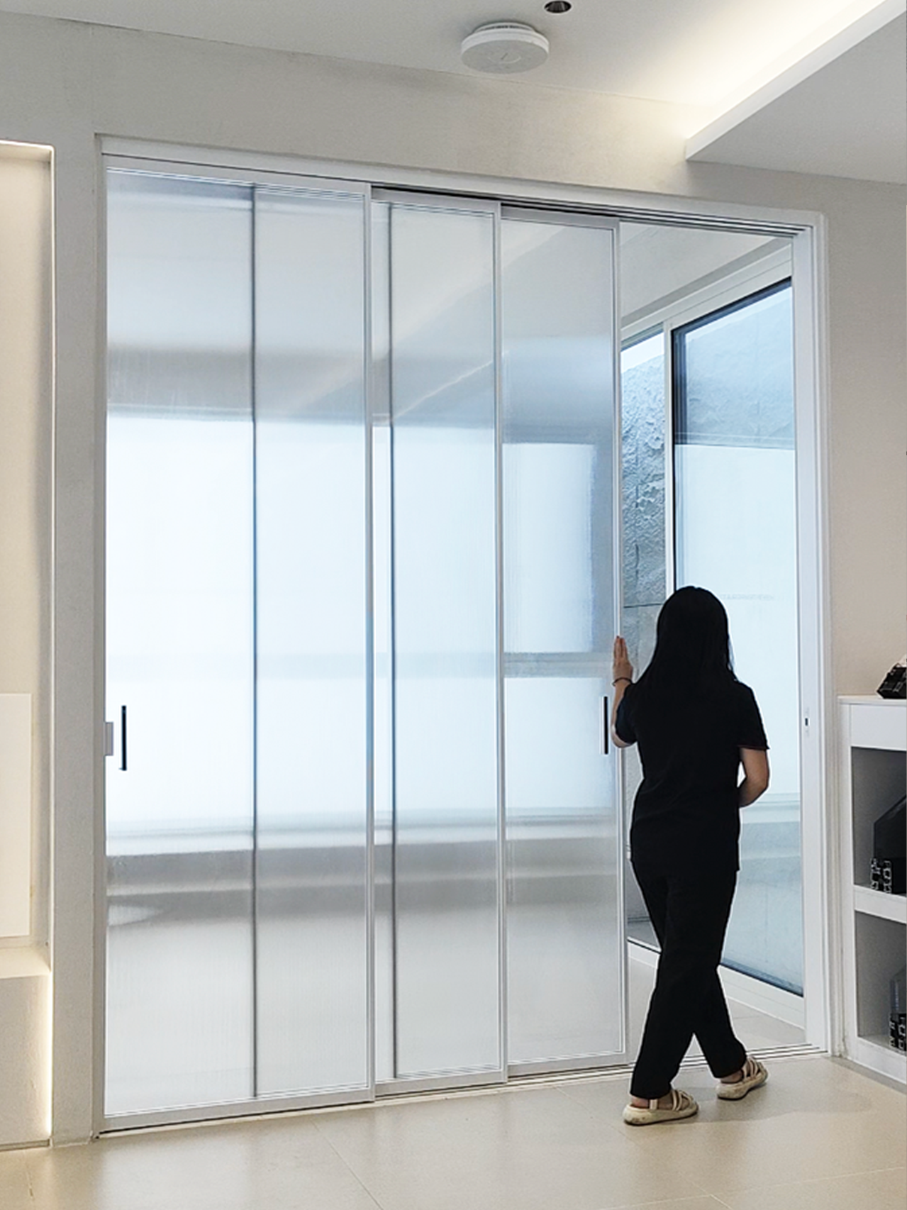 Stacker Sliding Door