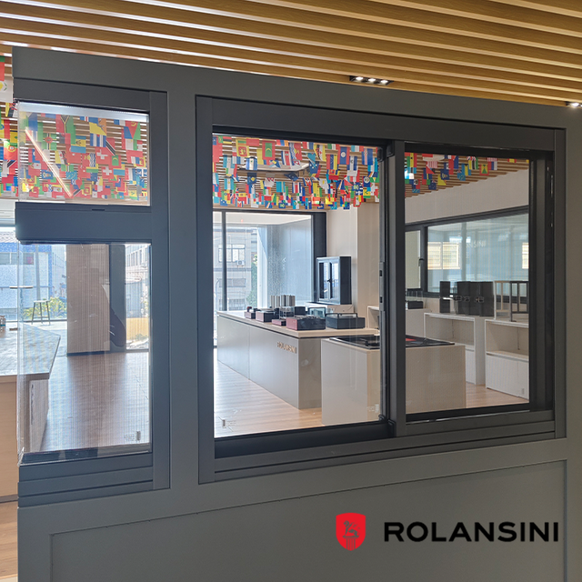 6 Tracks Aluminium Sliding Window