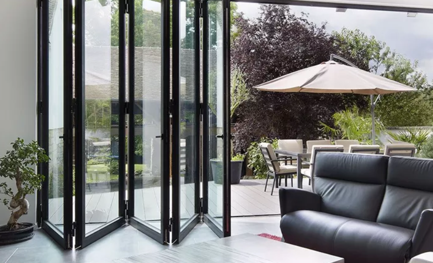  Bifold Door