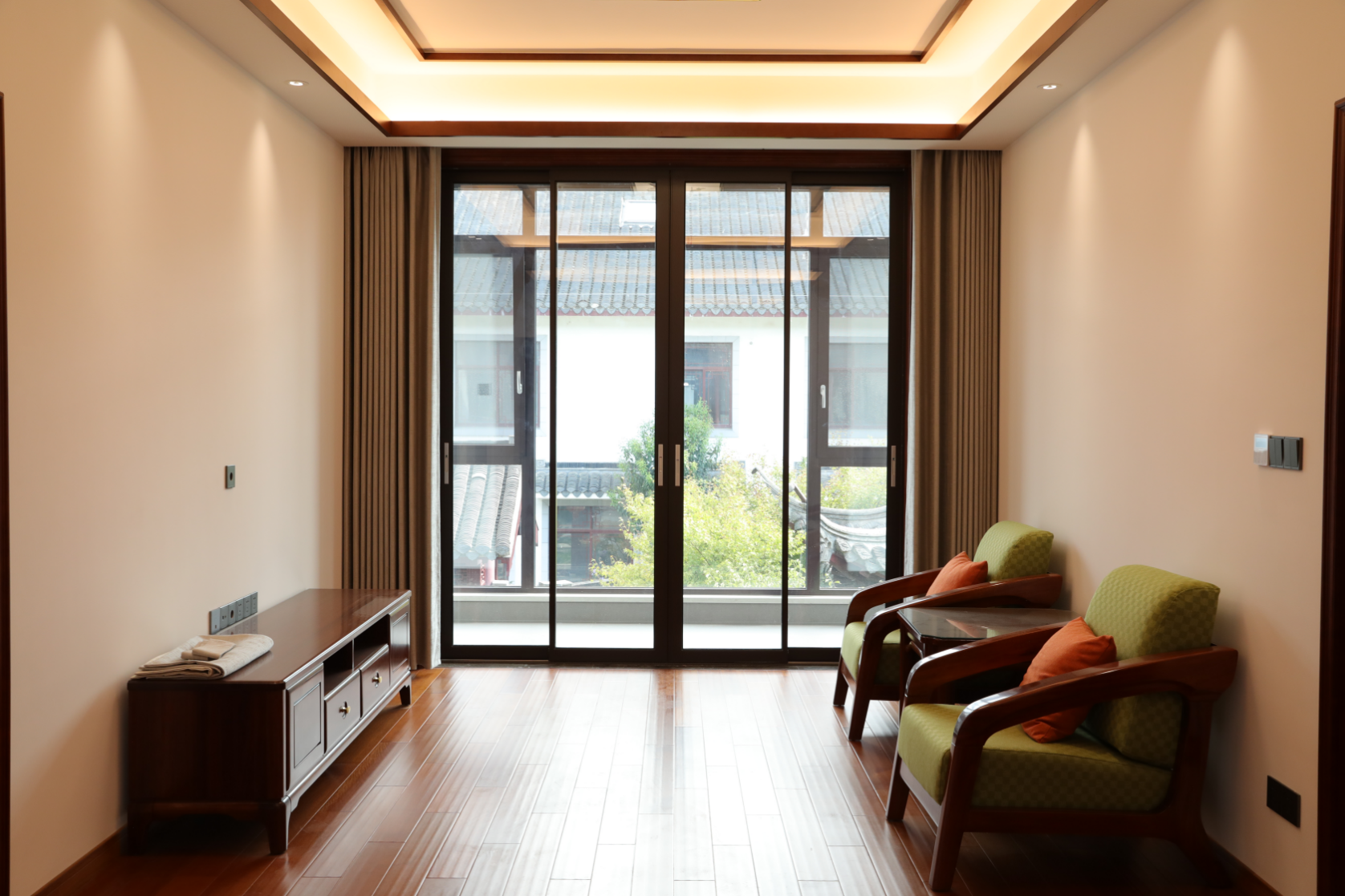 Rolansini aluminum windows and doors