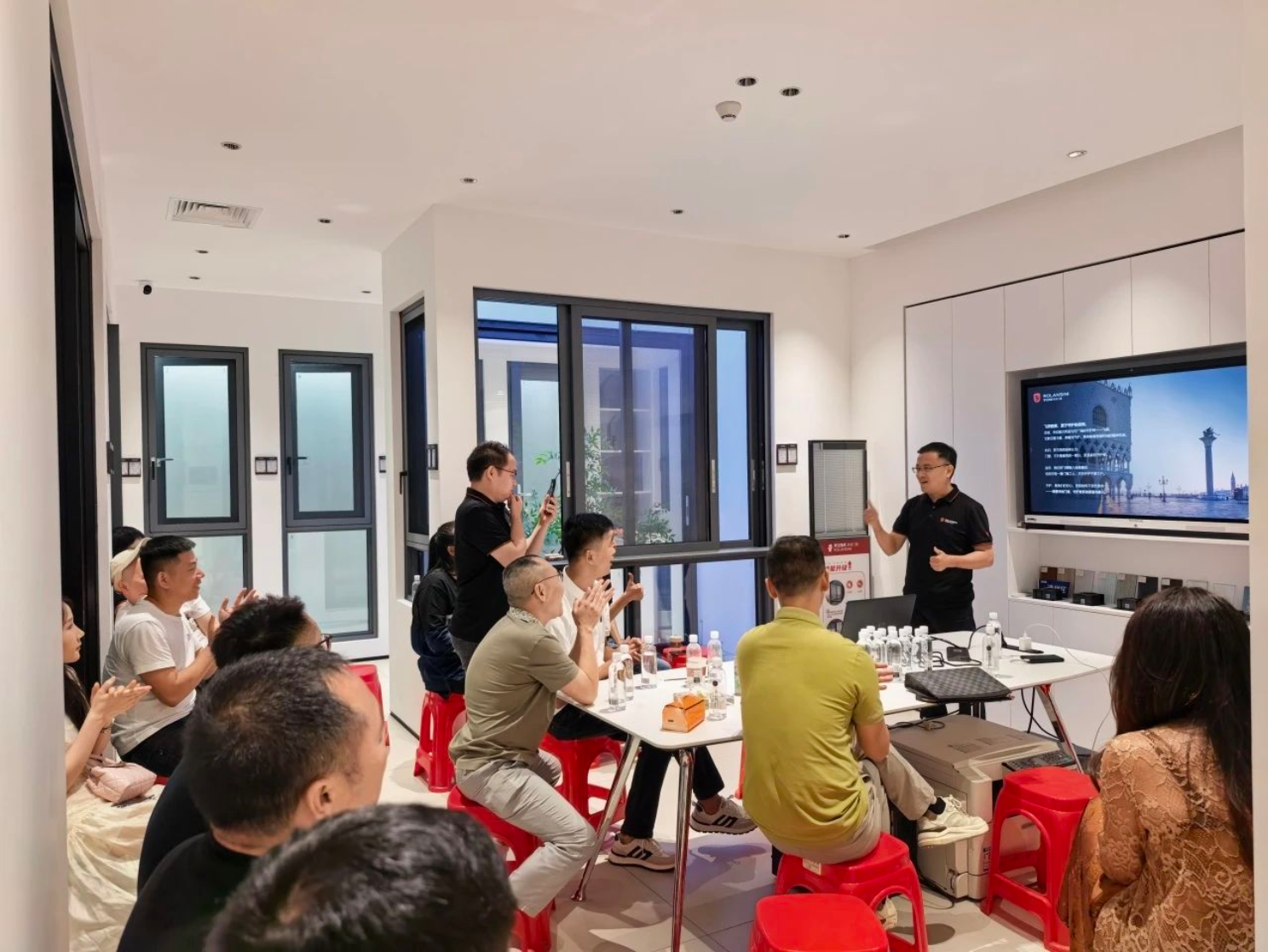 BOSS IN ACTION! Rolansini's s All Out Attack in June:Elevate Customer Experience in Depth